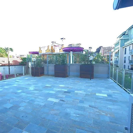 アパート Trillionaire *